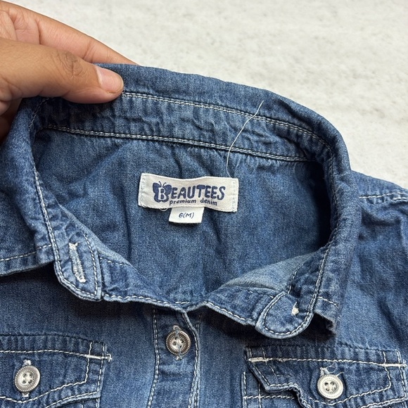 Blue Jean Jacket Classic Denim Style - Picture 2 of 5